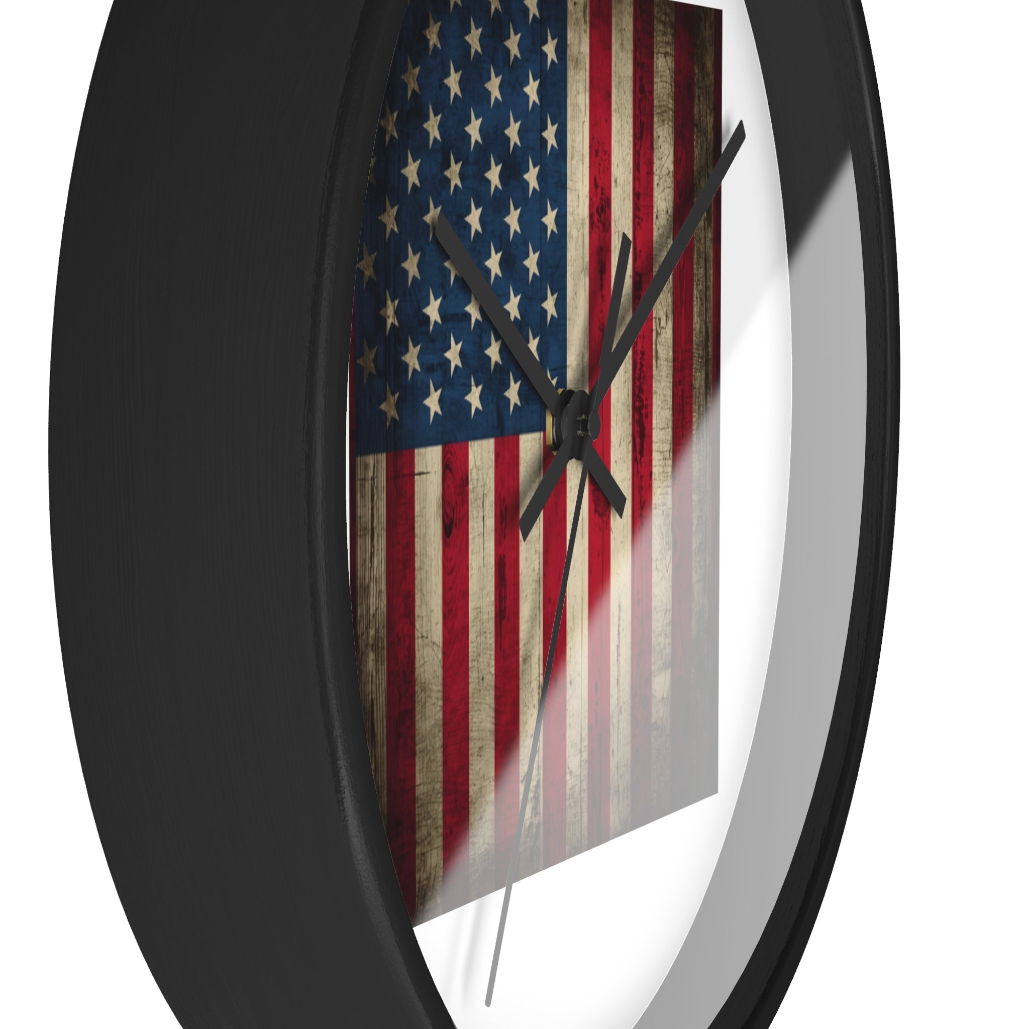 Vintage American Flag Wall Clock — Rustic Patriotic Home Decor