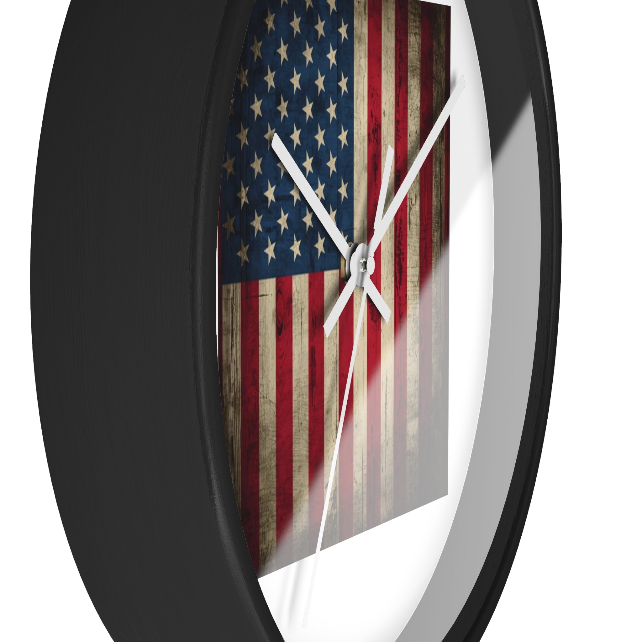 Vintage American Flag Wall Clock — Rustic Patriotic Home Decor